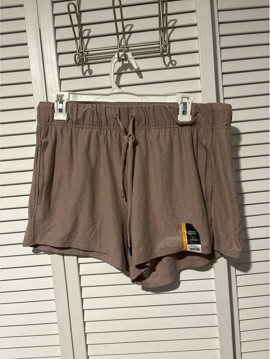 Athletic Works Pants - Athletic Works super soft short in cream heather with drawstring